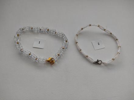 Korálkové náramky,