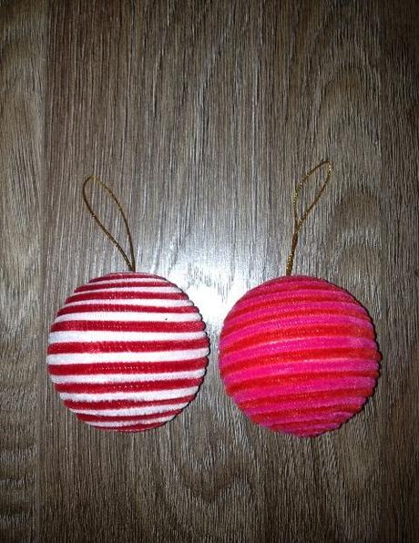 2x sametová baňka na stromeček, 