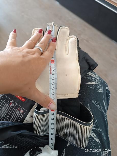 Brankářské rukavice, 