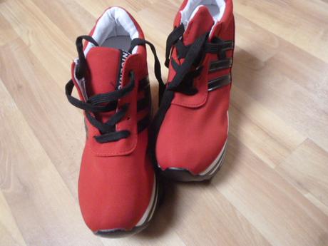 Tenisky na vyvýšeném klínu vel. 37-38, 37