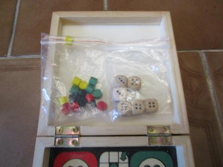 Cestovní hra v dřevěné krabičce člověče nezblob se, 