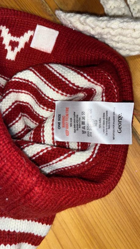 Pletená čepice santa s vousy, s