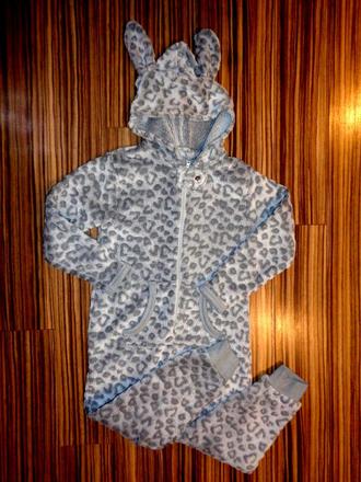 Krásný šedostříbrný měkoučký flísový overal, 128