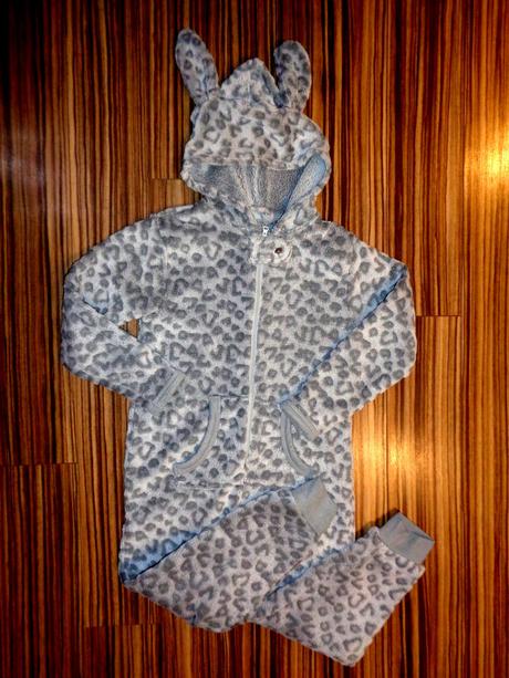 Krásný šedostříbrný měkoučký flísový overal, 128