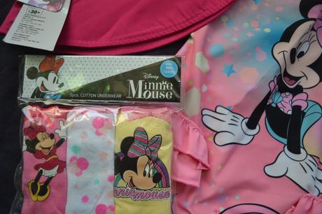 Plavky,klobouk,3x kalhotky v.122, disney,122