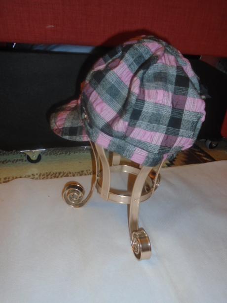 Kšiltovka elegantní obvod 56 cm tak do 7 l, 56