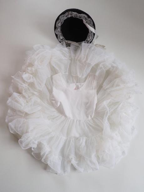 Kostým tanečnice vel 128, 