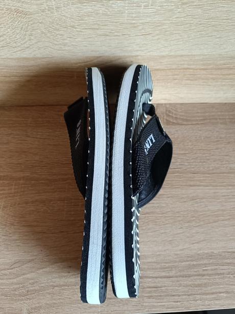 Černobílé žabky lins vel.38, 38