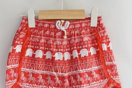 Kraťasy vel. 3 - 4 roky, tu,104