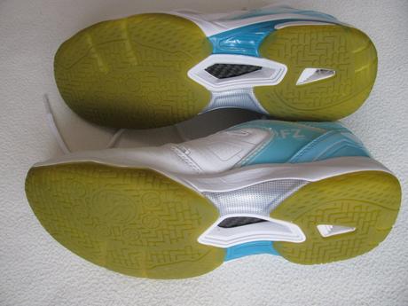 Sálová badmintonová sportovní obuv,