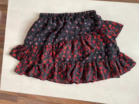 Volánová minisukně s růžičkou, vel m, sinsay, sinsay,m
