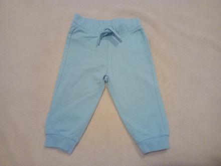 Světle modré tepláčky, c&a,74