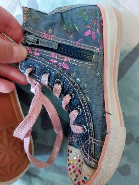 Tenisky květiny kamínky, 30