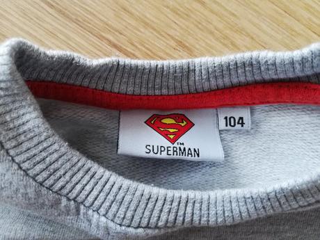 Mikina se supermanem, 104