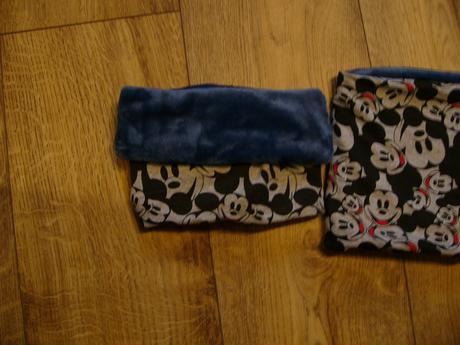 Nákrčník mickey, vel.1-4 roky, bavlněné, podšité p, 80