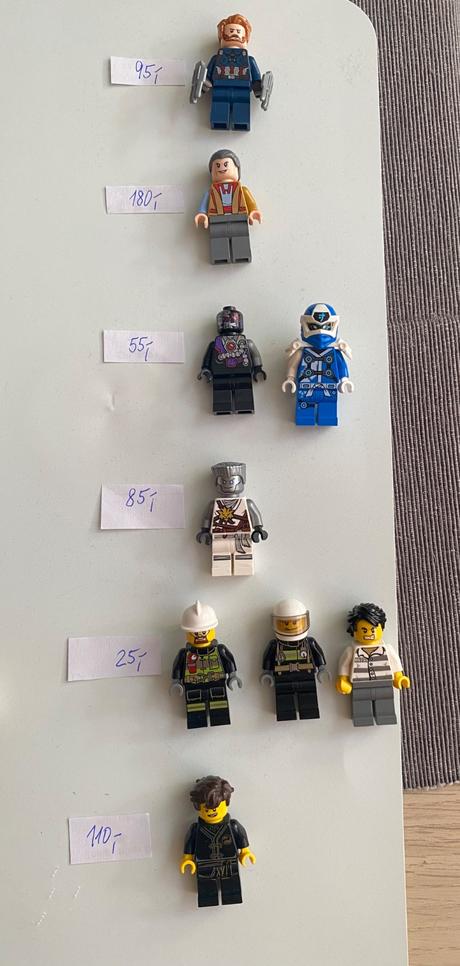 Lego minifigurky,