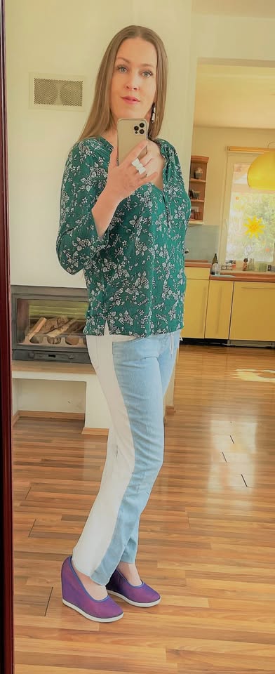 Zelená halenka s potiskem kvítků, vel m, hm, h&m,m