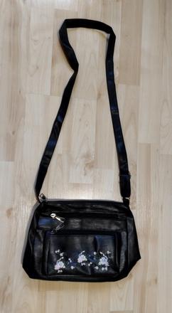 Nová dámská kabelka s výšivkou,