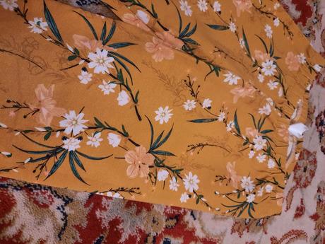 Květinové legíny, 104