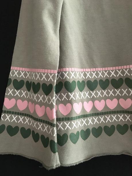 Zelenkavé triko s kapucí, 110