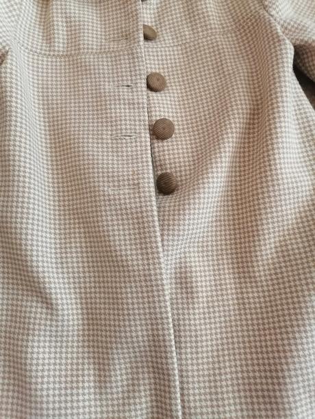 Jarní kabátek, 128