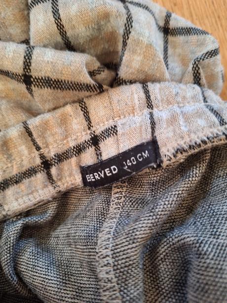 Kalhoty vel. 140, reserved,140