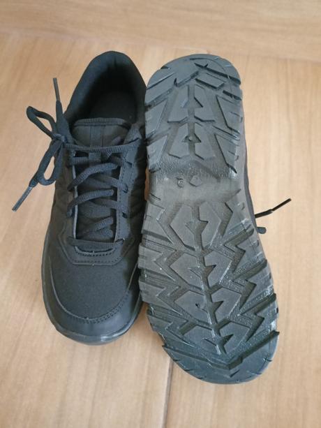 Nové nenošené chlapecké boty, quechua,39