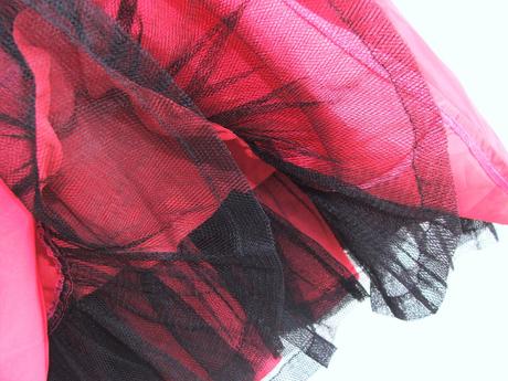 R39 sukně s tylem vel. 36,