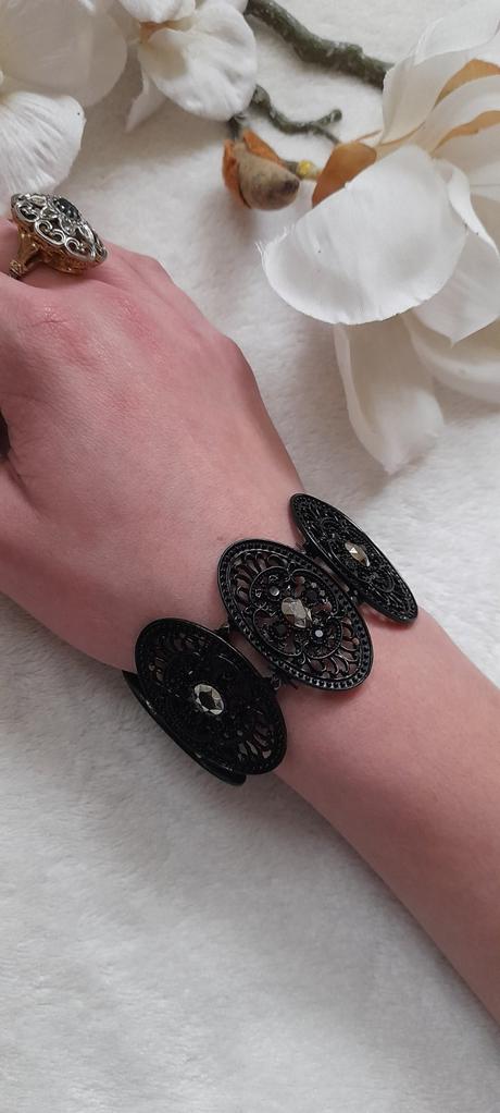 Elastický společenský náramek s kamínky, orsay