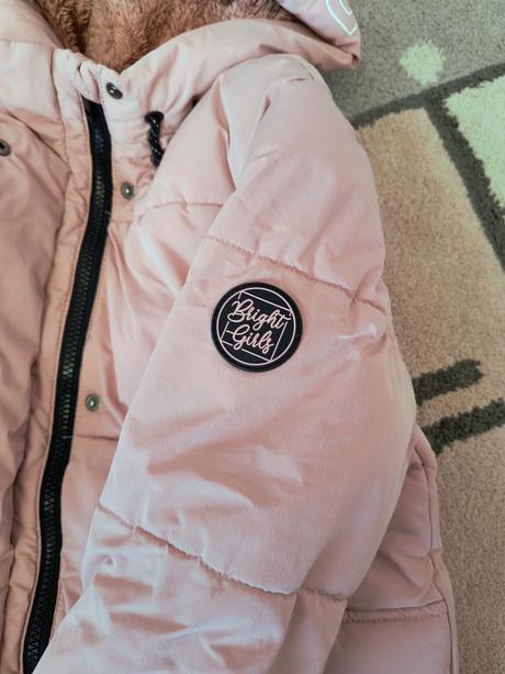 Zimní dívčí kabátek, c&a,140