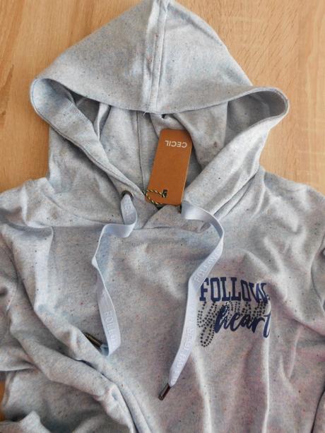 Dámský sportovně elegantní svetr, xl