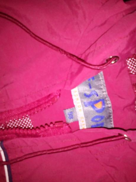 Šusťáková bundička, 98