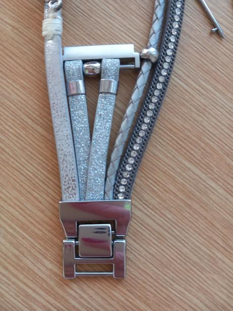 01 - řemínek k hodinkám vel. 22 mm, 