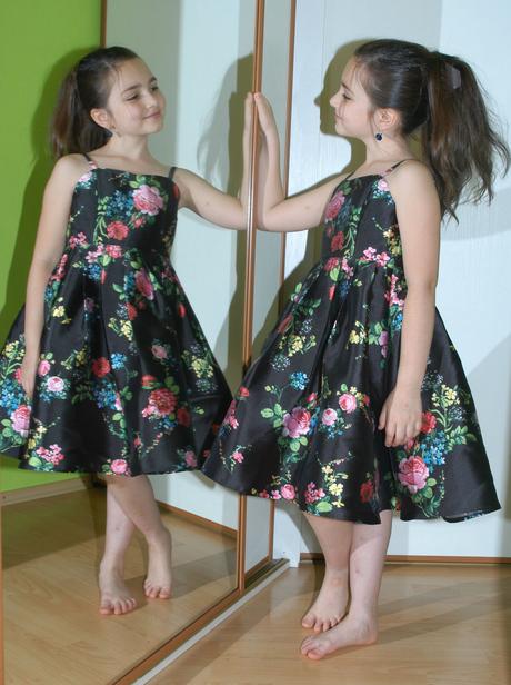 Slavnostní sváteční společenské dívčí šaty, monsoon,146