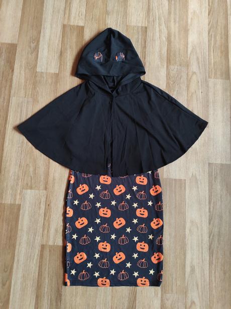Halloweenské šaty + pončo, 158
