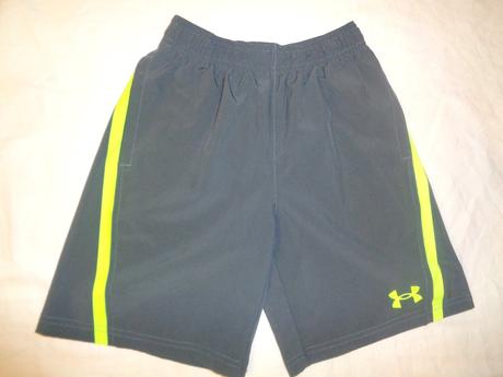 Super šedé sportovní šortky, under armour,122