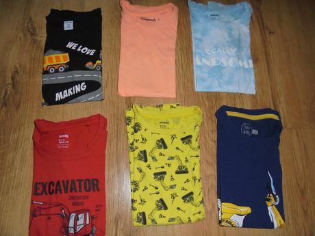 Trička s krátkým rukávem, vel. 122/128, 122