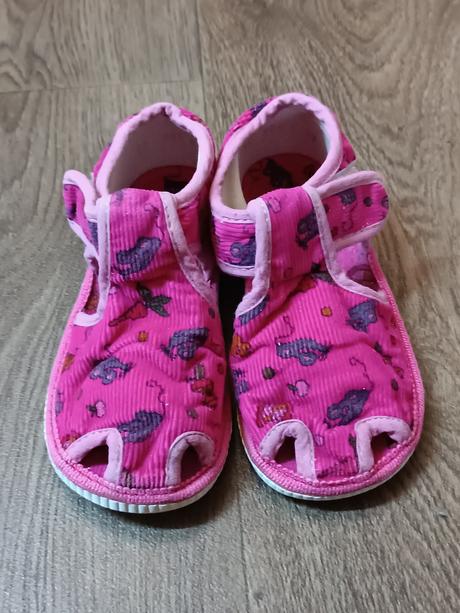 Dívčí bačkory hp čechtín, vel. 25, 25