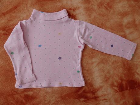 Růžový roláček s kytičkami, 98