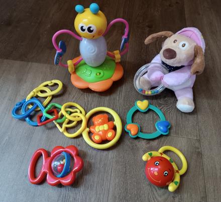 Hračky pro nejmenší+ retro chrastítka,
