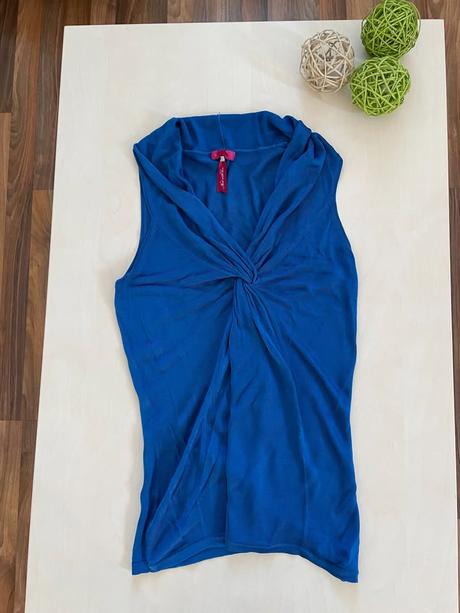 Modrý top do uzlu mezi košíčky, vel m, next, next,m