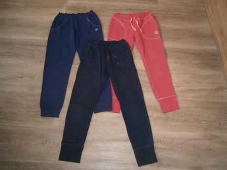 Tepláky vel. 134-140, 134