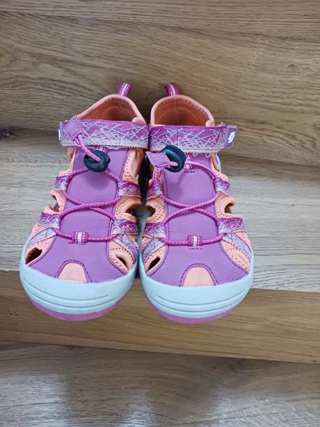 Sandálky č.33, lotto,33