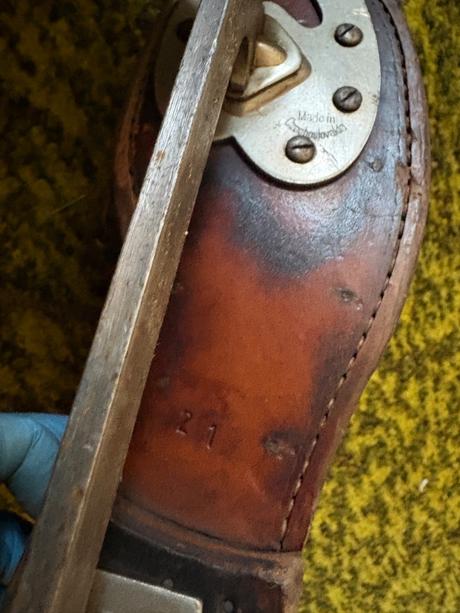 Stare kozene brusle, 