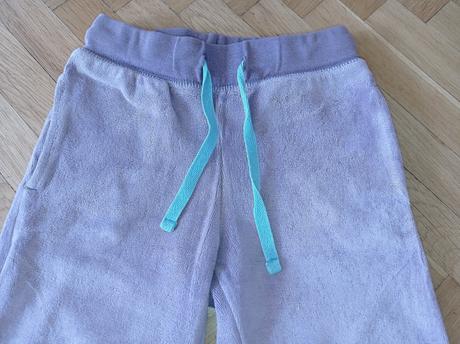 3x sametové tepláky 4-5 let, 104–116