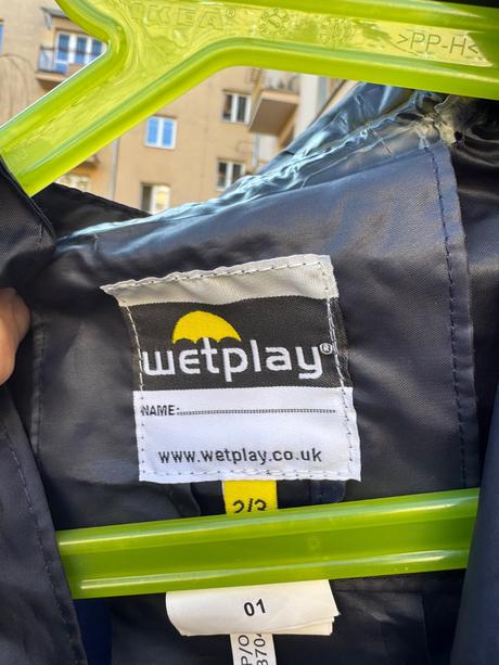 Nepromokavý overál, 98