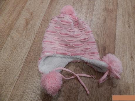 Dětské zimní čepice a rukavice, 