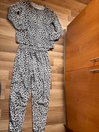 Heboučké pyžamo, s