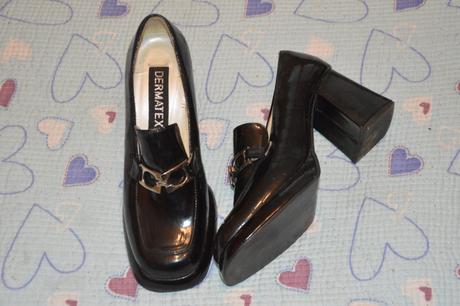 38 a1/2 lakýrky na vysokém podpatku, 38