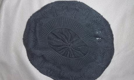 Sivá baretka - nenosená, 128